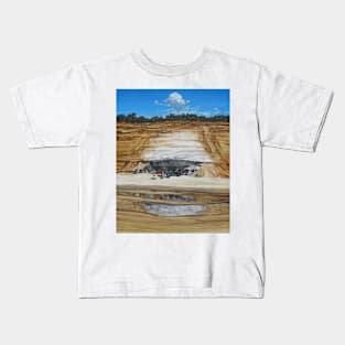 Red Rock - Rainbow Beach Kids T-Shirt